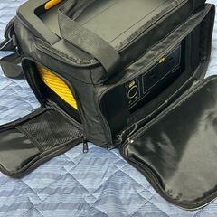 【中古】大容量ポータブル電源＋専用収納バッグ付き の画像