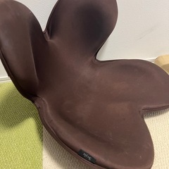 スタイル Style 椅子 ブラウンの画像