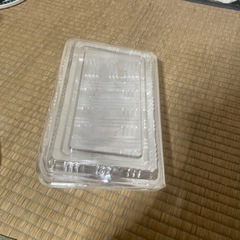 未使用　プラスチック製簡易容器大７枚、小50枚の画像