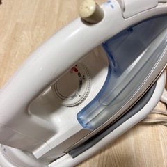 【日立】コードレスアイロン★VEGEEの画像