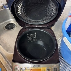 象印 IH炊飯器 プラチナ圧釜　NW-H10J 5.5合 2022年製の画像