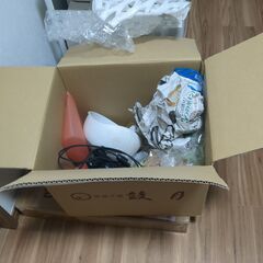 オーブンレンジ + 他の不用品の画像