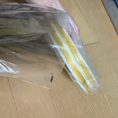 【無料】窓等の隙間風対策に！隙間テープ５ｍ×２個の画像