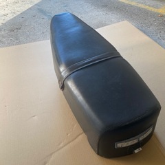 【希少！Vespa P200E｜赤｜混合仕様｜整備本＆工具付き】の画像
