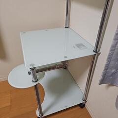 パソコンデスクの画像