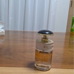 プラダ香水の画像