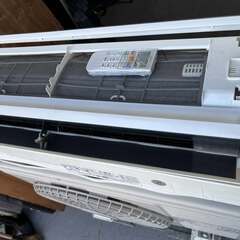 HITACHI 日立しろくまくん、エアコン RAS-DM40J2E7 14畳用 2019年製 Used/良品の画像