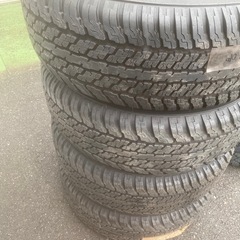 中古タイヤの画像