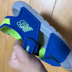 ニューバランス　サンダル　➕オマケのビーサンの画像