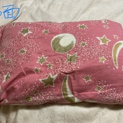 枕  29✖️45✖️h8cm  桃色に金色の星や月の柄の画像