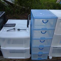 プラスチック収納5点の画像