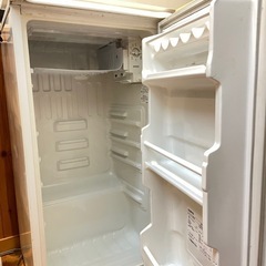 小型　冷蔵庫の画像