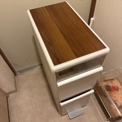 ゴミ箱　２段式の画像