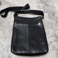 ショルダーバッグの画像