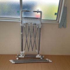 【受付終了】物干し　室内用　折りたたみ式　アイリスの画像