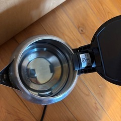 電気ポットの画像