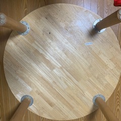 丸い机　テーブルの画像