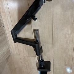 シングルモニターアームの画像