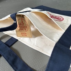 [新品未使用品] トレーダージョーズ　Trader Joe's トートバッグ エコバッグの画像