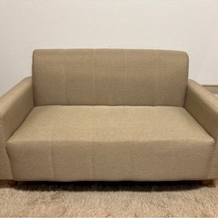 【2人掛けソファ】ナチュラルベージュ／コンパクトでお部屋にぴったり♪（3000円）の画像