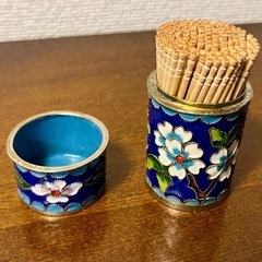 七宝焼きの蓋付爪楊枝入れ 美品の画像