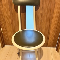 ニトリ　折りたたみパイプ椅子の画像