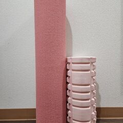 ヨガマット、筋膜ローラーの画像