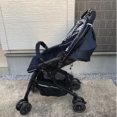 コンビ スゴカルα 4キャス Light エッグショック ベビーカー の画像
