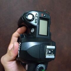 良品　nikon d70 ＋バッテリー　＋充電器の画像
