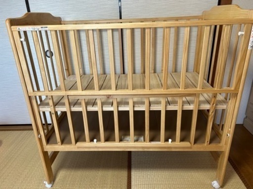 受け渡し先決定】カトージ ベビーベッド (内寸)120×70cm