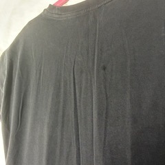 アルマーニ　黒　Tシャツの画像