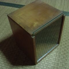 木箱 ＋ ガラス板 ケース 置き物などの飾り用？  お譲りします。＊石川県＊美川より＊期間限定の画像