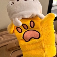 グレー＆ホワイトのコアラなどのぬいぐるみの画像