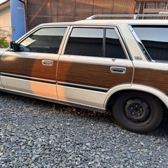グロリアワゴン　車検付き　8人乗り　ベンチコラムの画像