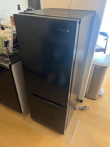 Hisense ブラック冷蔵庫 ファン式