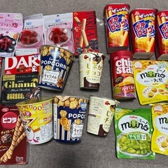 お菓子・飲み物・カップラーメンまとめ売りの画像