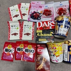 お菓子・飲み物・カップラーメンまとめ売りの画像