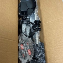 新品 充電式草刈り機 2000mAh×2大容量 伸縮式の画像