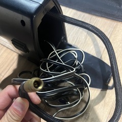 ダイハツ工業 タイヤ空気充填用コンプレッサー シガー電源12Vの画像