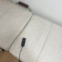 電動ベッド 折りたたみベッドの画像