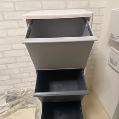 【お譲り先きまりました】ゴミ箱　3段　分別の画像
