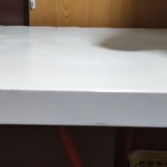 テーブル白大き目の画像