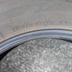 195/60R16 夏タイヤの画像