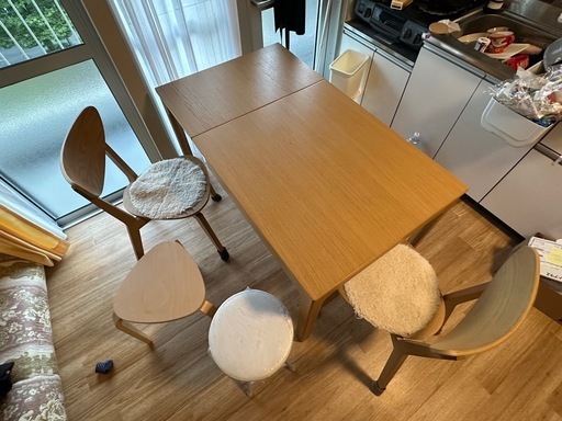 12/17までの出品　IKEAダイニングテーブル IKEA(イケア) / ダイニングテーブル/スチール/WHT | 中古品の