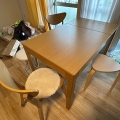【7/30まで】 IKEA ダイニングテーブルセット 椅子5個　2人〜6人 の画像