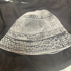 美品バケットハットの画像