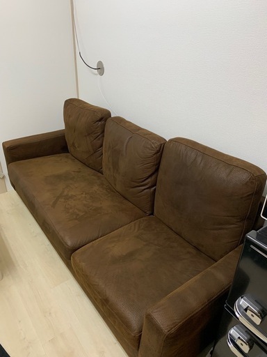 【定価80,000円】高級レザー調ソファ　3人掛け