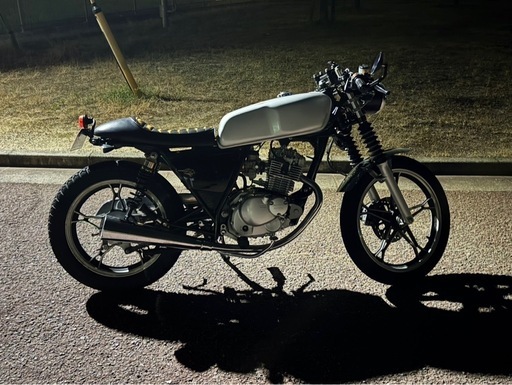 GN125 カフェレーサー　カスタム　125cc