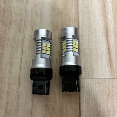 T1車用ライトの画像