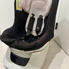エールべべ　クルッと　チャイルドシートの画像